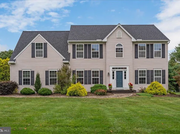 10 Spring Hill Dr, Lincoln University, PA 19352