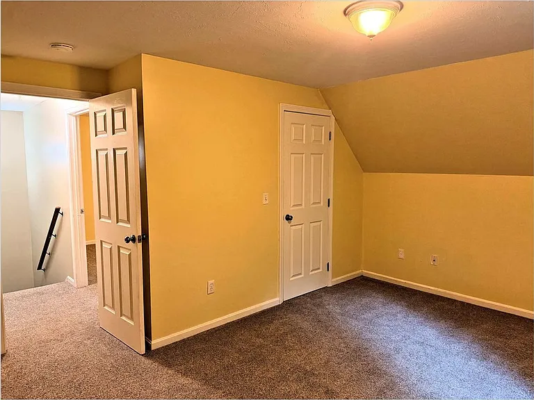 14 Cummings St #2 — Photo 20