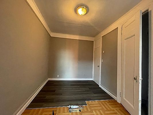 4th image of 526 W 211th St APT 3D