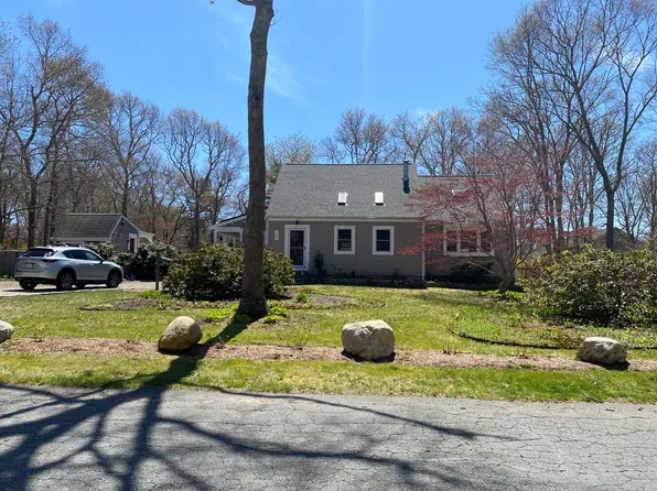 167 Blackthorn Rd, Marstons Mills, MA 02648
