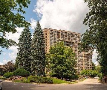 250 Hammond Pond Pkwy APT 1410S, Newton, MA, 02467