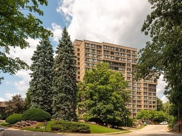 250 Hammond Pond Pkwy APT 1410S, Newton, MA 02467