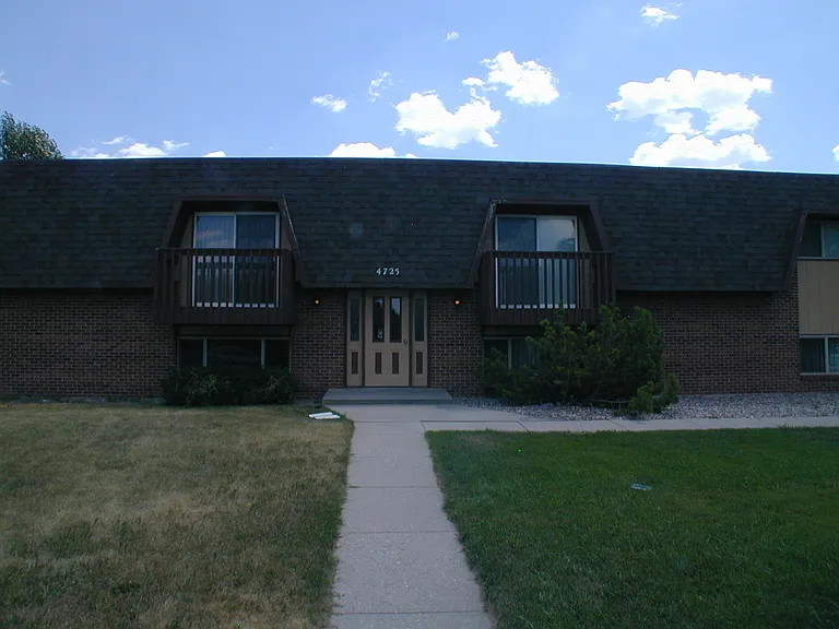4725 Mountain Rd — Photo 1