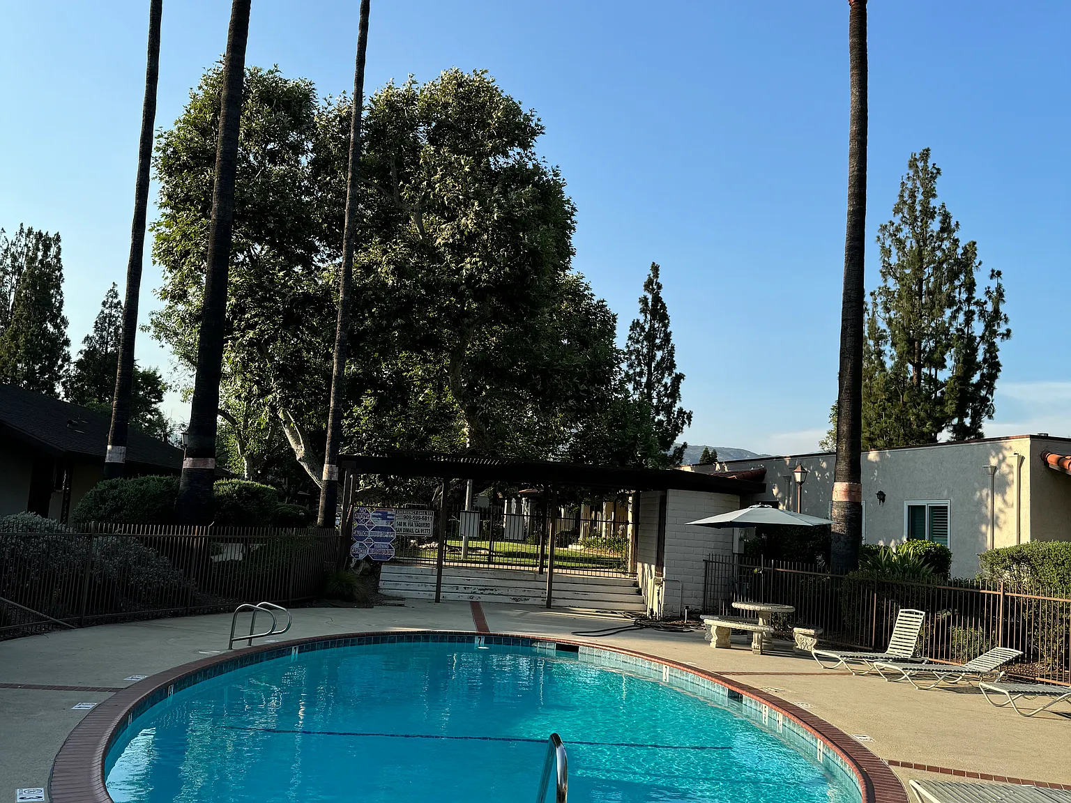 W Via Vaquero, San Dimas — Photo 2