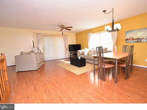 3rd image of 411 Tatum Ave