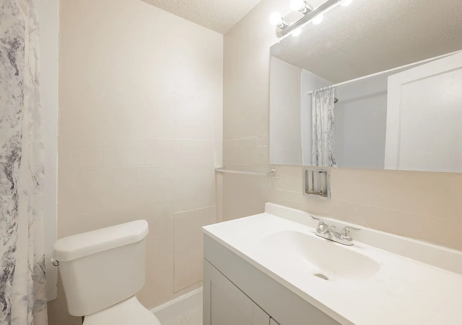 1508 S Hayden St. — Photo 2