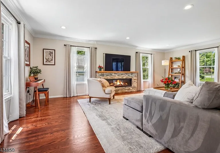 4 Copperfield Way — Photo 5