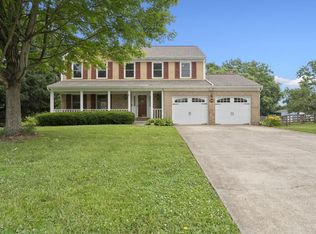 1806 Chapel Woods Dr, Batavia, OH 45103
