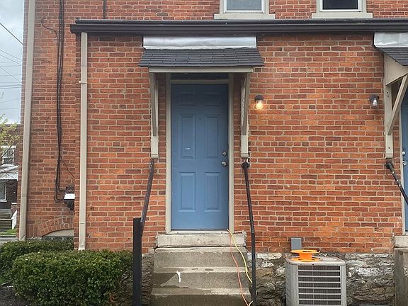 4th image of 880 E Whittier St #473682