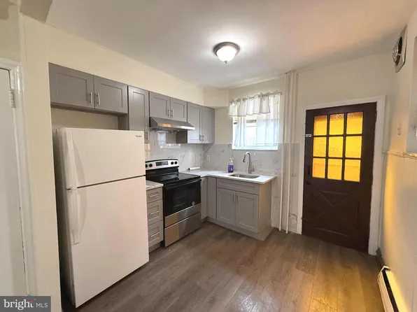 2528 S Beulah St, Philadelphia, PA 19148