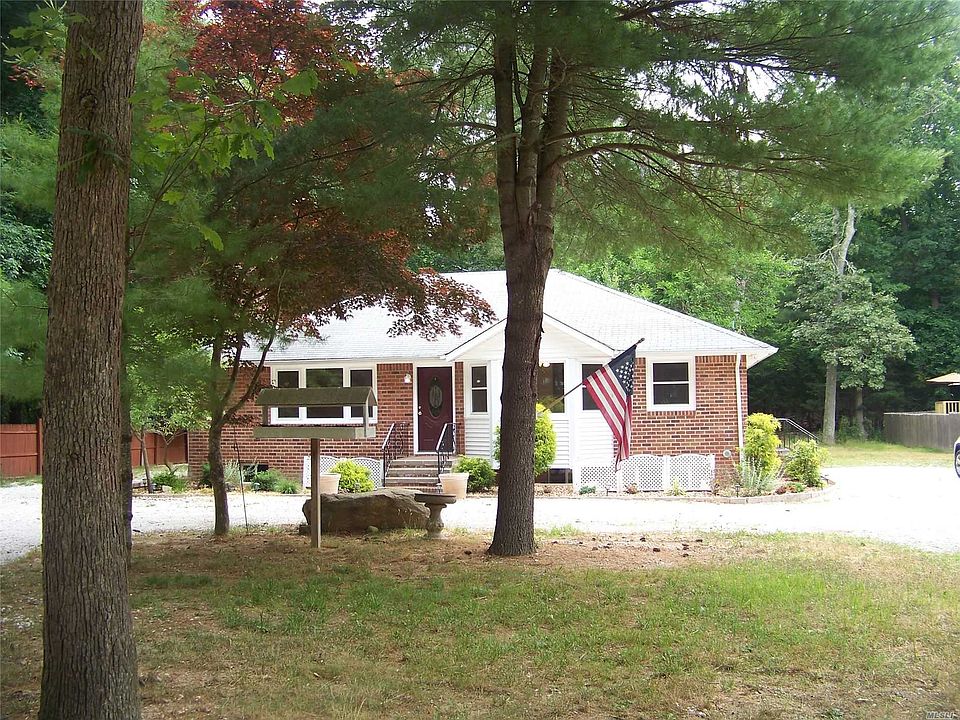 1st image of 99 Middle Island Blvd