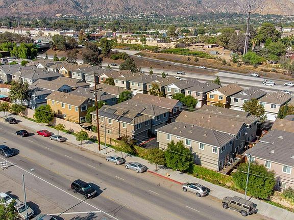 3rd image of 12910 Four Palms Ln