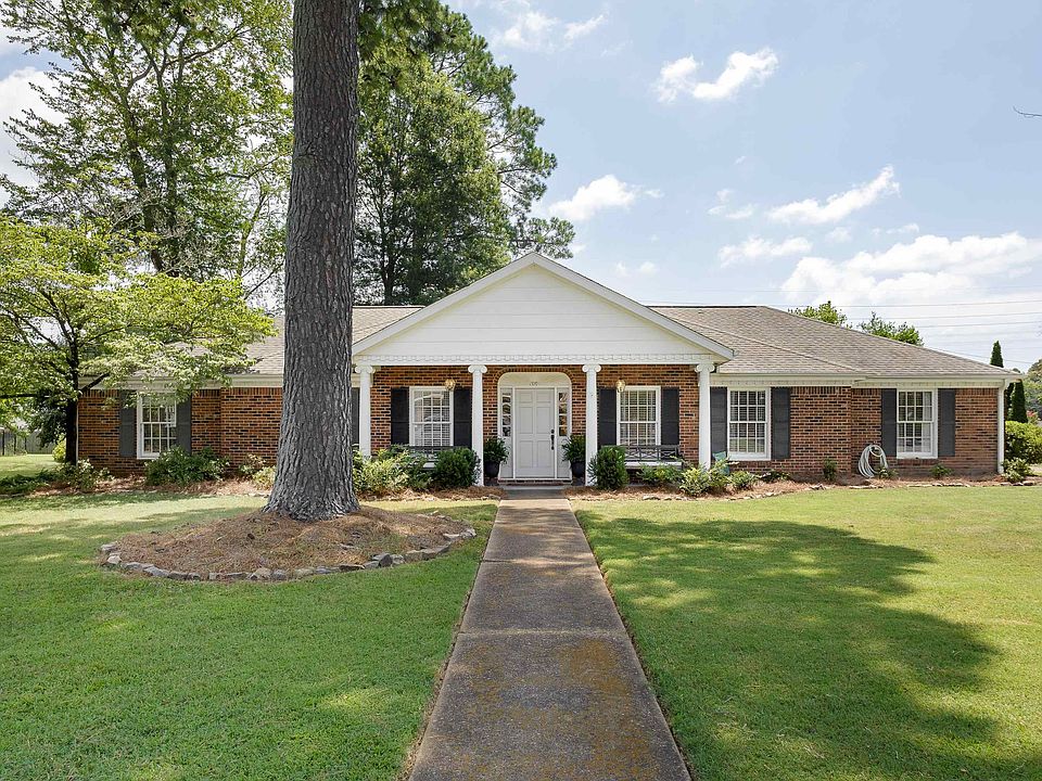 1st image of 105 Linda Ln
