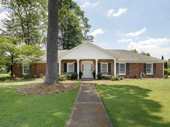 105 Linda Ln, Florence, AL 35630