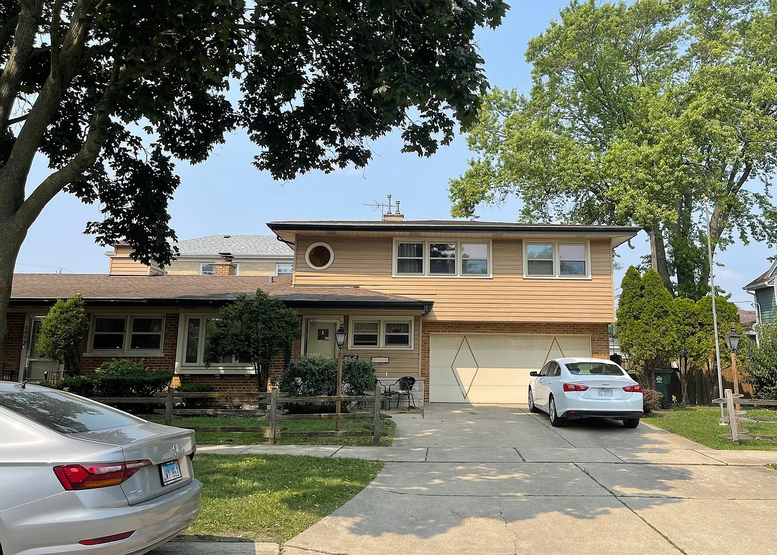 2 bed, $1,800 — Photo 1