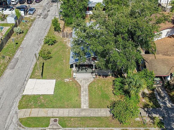3rd image of 6002 N Suwanee Ave