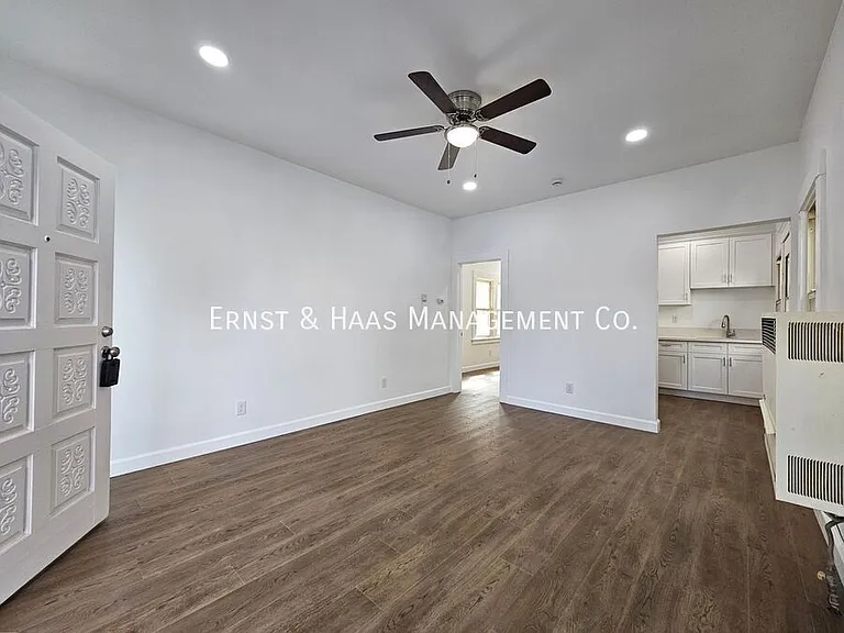 33 Orange Ave #2 — Photo 3
