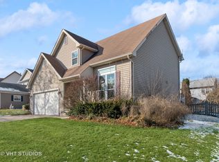 1198 Monarch Ln, Hoffman Estates, IL 60192