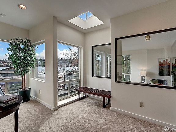 3rd image of 2101 Westlake Ave N Unit 301