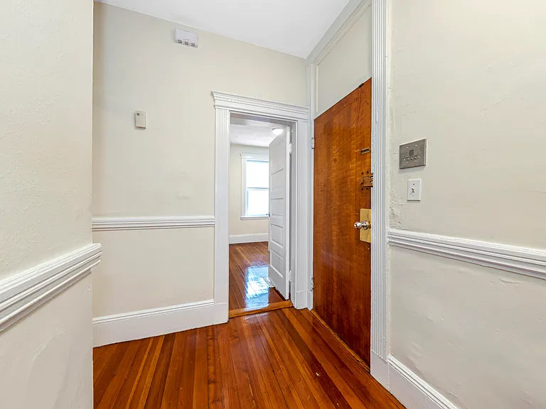 44 Brackett St #2 — Photo 16