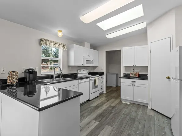 13188 SW Cinder Dr, Terrebonne, OR 97760