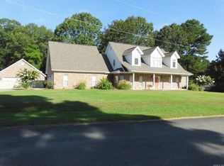 335 McKenzie Ln, Hensley, AR 72065