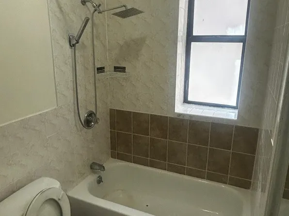 845 Blvd East image 18 of 19