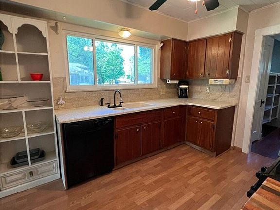 5th image of 460 S Francis St