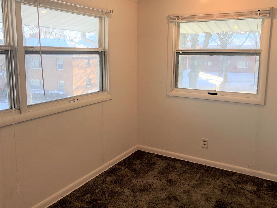 Private Room #19 Carpeted