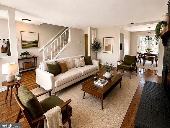 4th image of 101 Southdown Cir