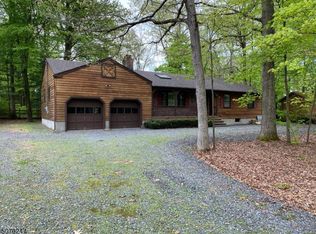 31 Mayne Ave, Stanhope, NJ 07874