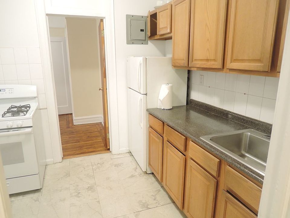 2nd image of 32-30 41st St #Cc1