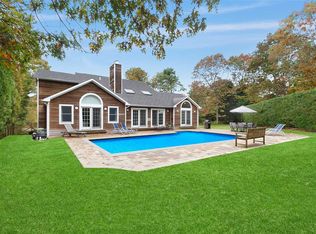 13 Jeffrey Ln, Westhampton Beach, NY 11978