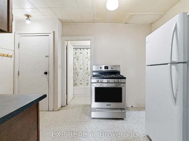 20 Colborne St S #1 — Photo 22