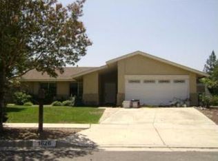 1626 Hemlock Cir, Corona, CA 92879