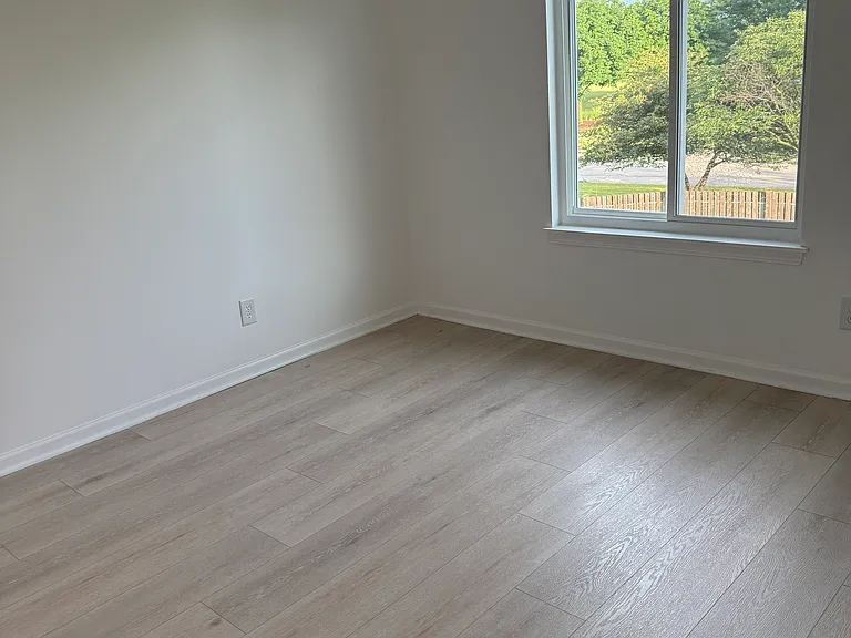 21423 Frost Ct — Photo 24