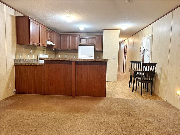 2nd image of 736 Slate Ave