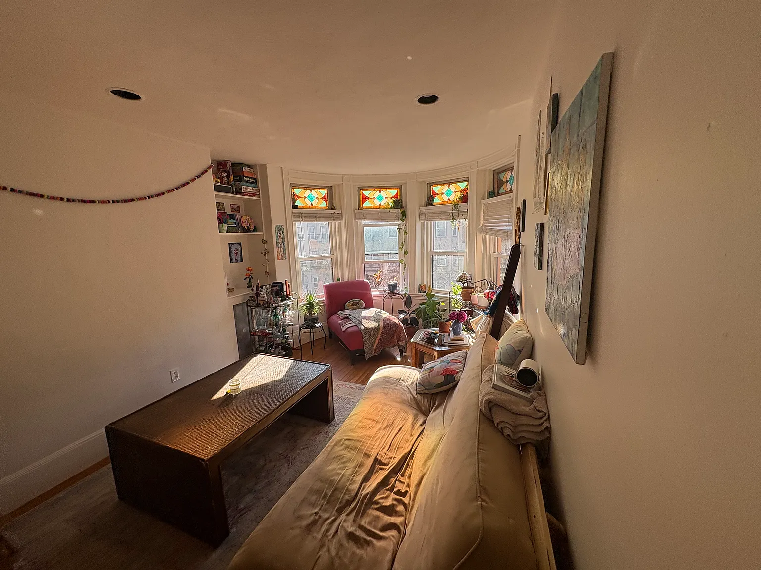 2 bed, 750 sqft, $3,550 — Photo 2