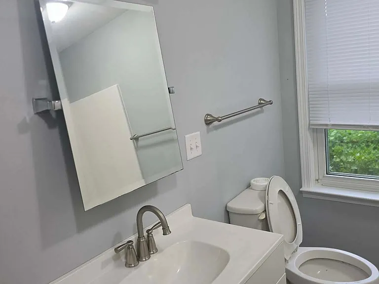 403 Elm St — Photo 4