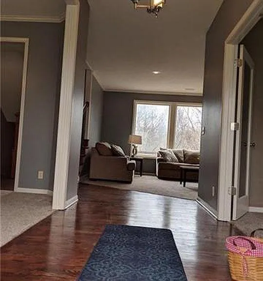 5909 N Bedford Ave — Photo 3