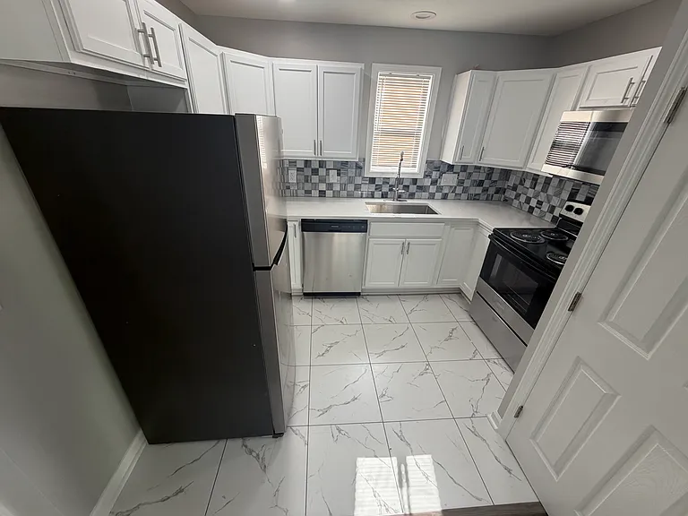 119 S Julia St — Photo 2