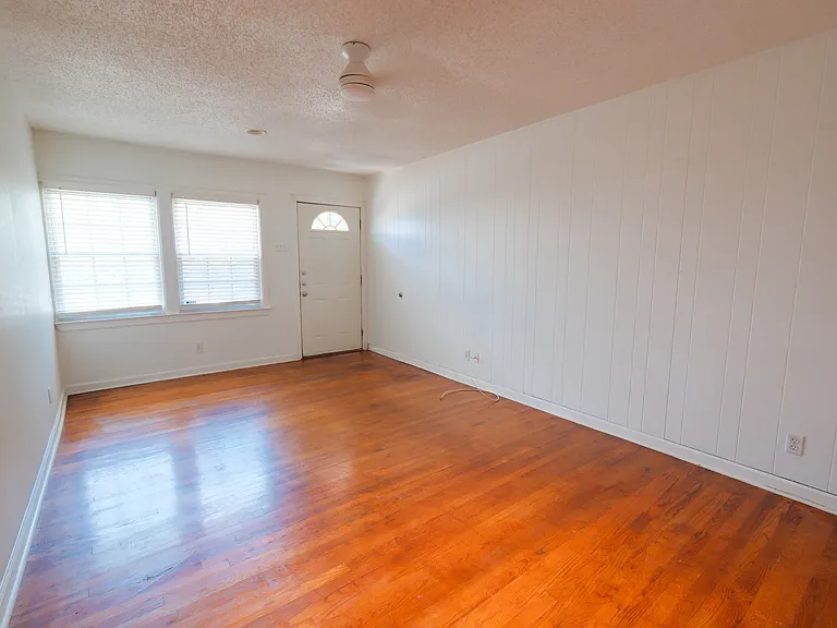 3900 Dexter Ave — Photo 14
