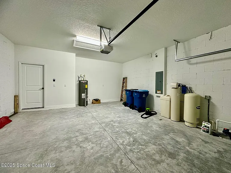 1326 Seeley Cir NW — Photo 28