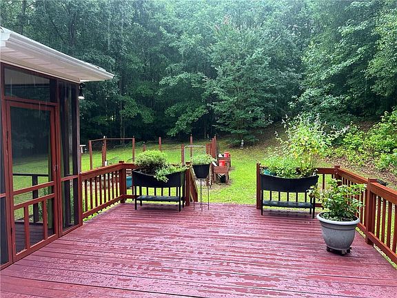 5th image of 129 Avalon Dr