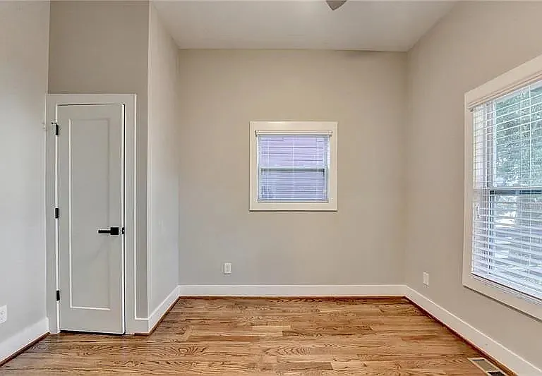 978 Palmetto Ave SW — Photo 22