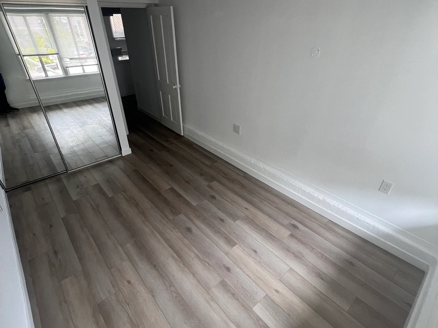 1 bed, 900 sqft, $2,750 — Photo 3