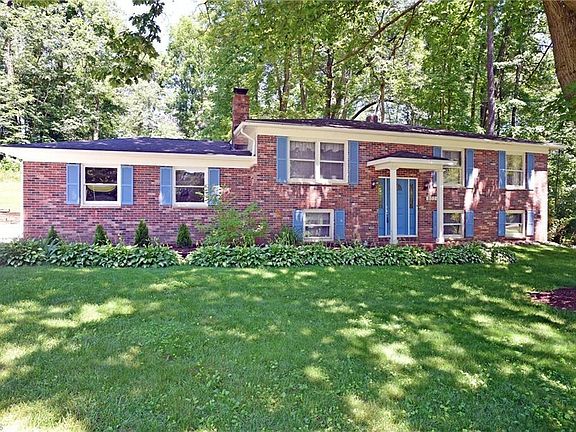 2nd image of 8529 Wonderland Ave NW