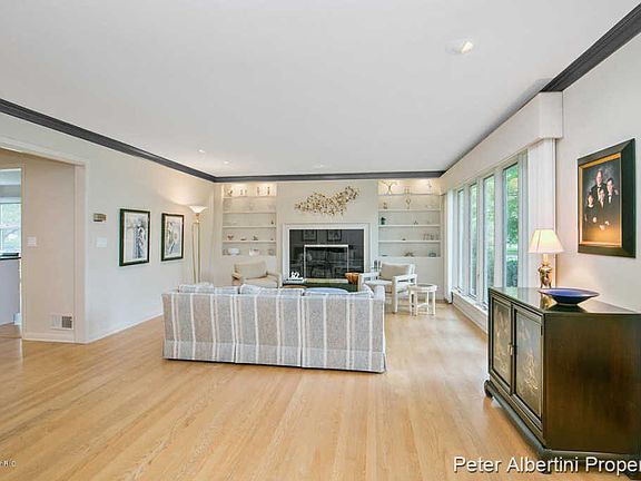 5th image of 2816 Bonnell Ave SE