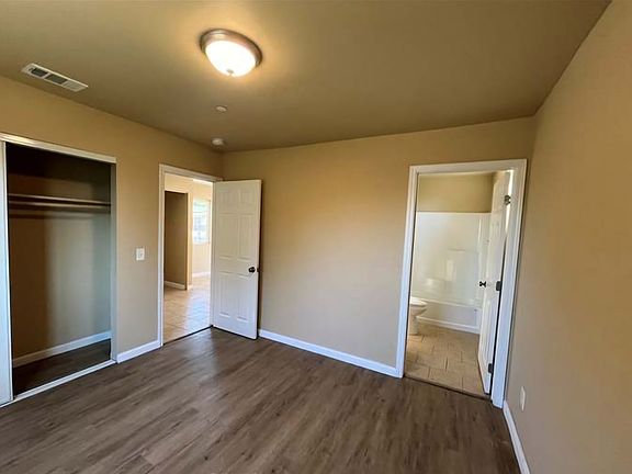 4th image of 547 Cabrera Ave #B