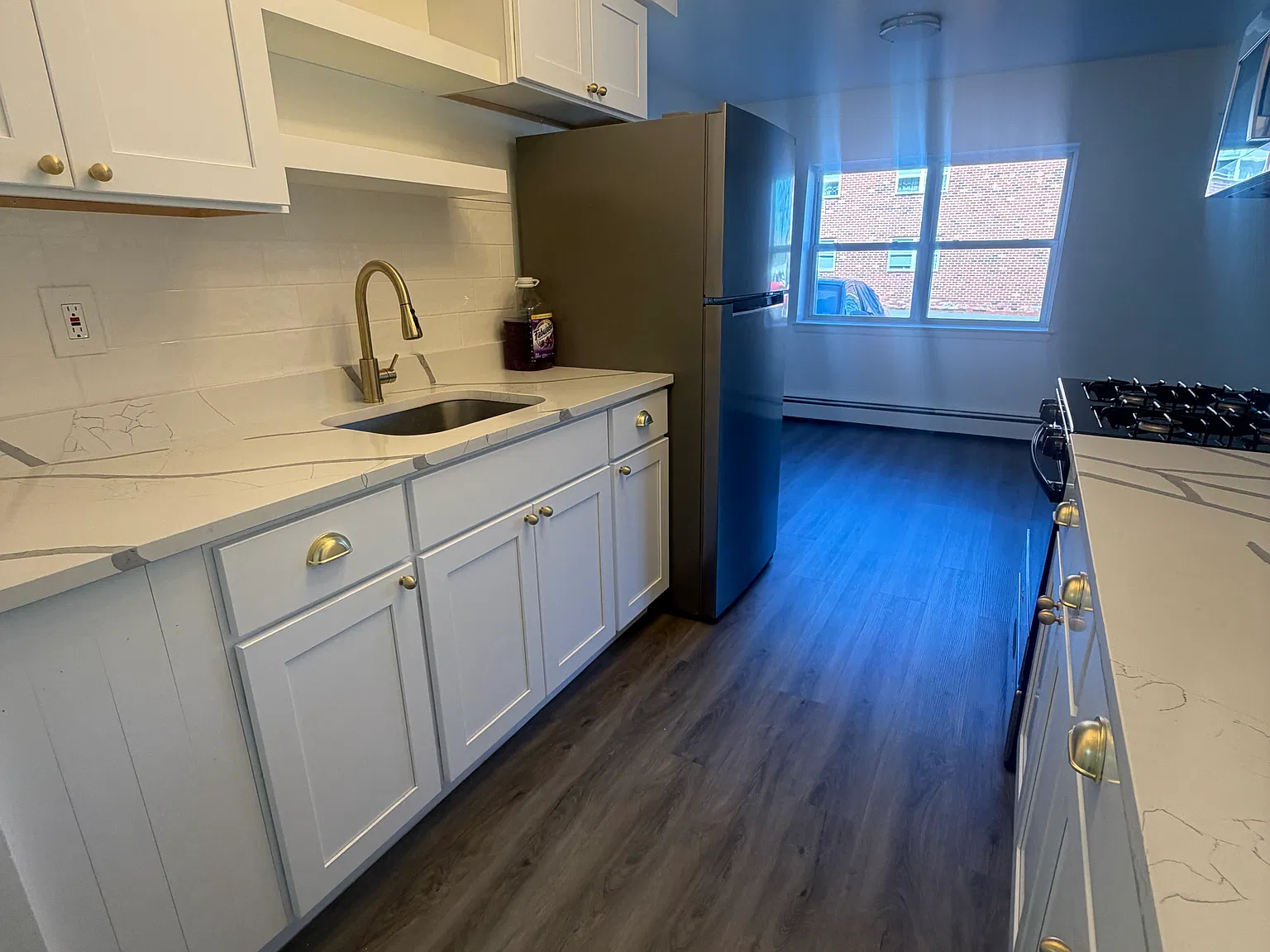 1 bed, 700 sqft, $2,150 — Photo 2